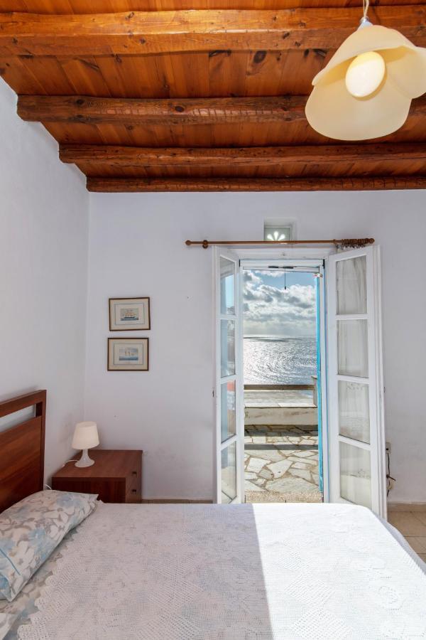 Casa Di Sole E Sabbia Villa Tinos Exterior photo