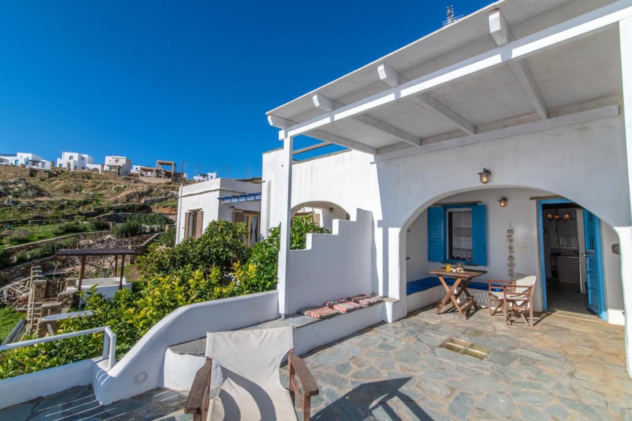 Casa Di Sole E Sabbia Villa Tinos Exterior photo